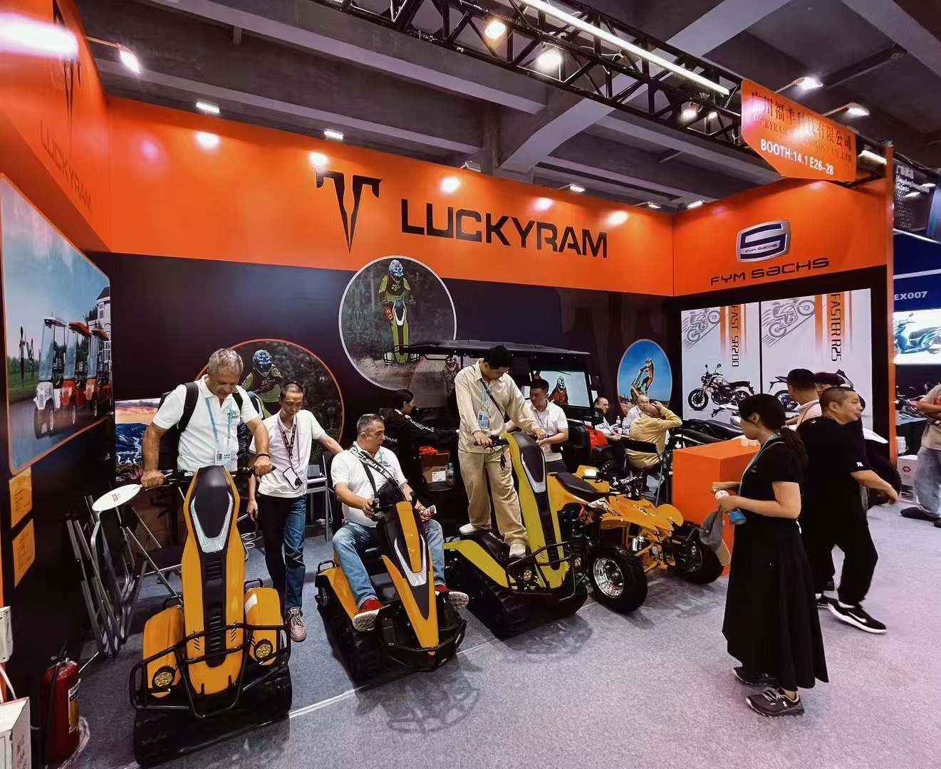 லக்கீராம் ஏடிவி கள் 136 வது கேன்டன் கண்காட்சியில் வெளிநாட்டு வாங்குபவர்களின் கண்களைப் பிடிக்கின்றன